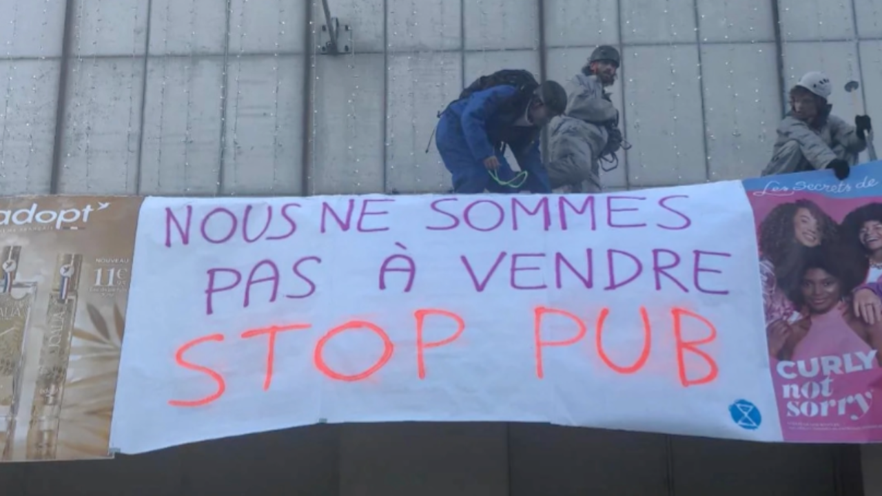 Opération coup de poing au BHV Grenoble contre l’arrivée de Shein