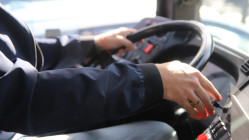 Pr&egrave;s de Grenoble : un chauffeur de car condamn&eacute; pour avoir embrass&eacute; une coll&eacute;gienne qui se confiait &agrave; lui