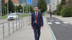 &ldquo;David Queiros Wanted&rdquo; : un tract pol&eacute;mique visant le maire de Saint-Martin-d&rsquo;H&egrave;res d&eacute;clenche une plainte