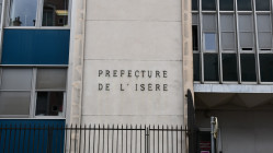 Is&egrave;re : la pr&eacute;fecture d&eacute;fend sa nouvelle organisation pour l&rsquo;accueil des &eacute;trangers
