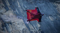 Belledonne : un wingsuiteur de 44 ans se tue lors d&rsquo;un saut pr&egrave;s du lac de La Balmette