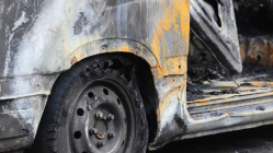 Vif : six autocars Keolis d&eacute;truits par les flammes, une voiture retrouv&eacute;e dans le d&eacute;p&ocirc;t