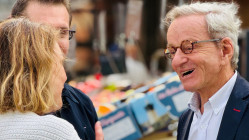 Municipales à Grenoble : Alain Carignon s'engage à stopper la hausse d'impôts