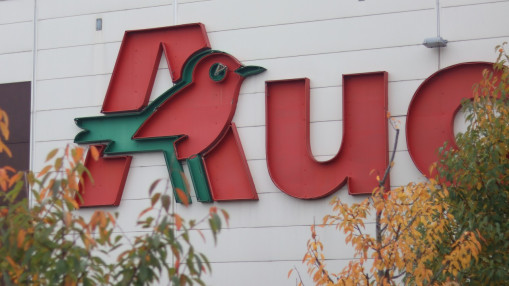 Les supermarchés Auchan vont changer d’enseigne : découvrez les 8 points de ventes isérois concernés