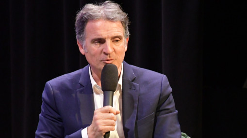 "Les narcos ont le pouvoir &agrave; Grenoble" : Alain Carignon d&eacute;nonce, Eric Piolle &eacute;voque des "mensonges &eacute;hont&eacute;s"