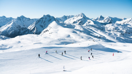 Sur les pistes des Deux-Alpes, ils passent &agrave; tabac deux snowboardeurs qui les avaient fr&ocirc;l&eacute;s : trois Franciliens condamn&eacute;s &agrave; Grenoble