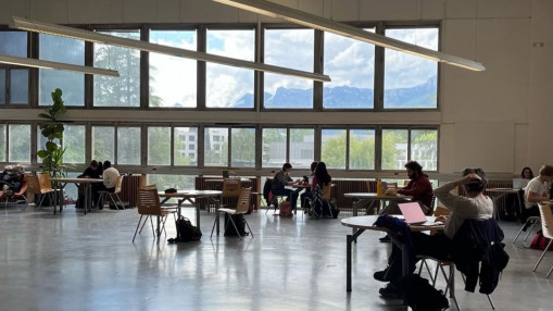 Universit&eacute; Grenoble Alpes : accus&eacute; d&rsquo;ing&eacute;rence &eacute;trang&egrave;re, un directeur de th&egrave;se va porter plainte