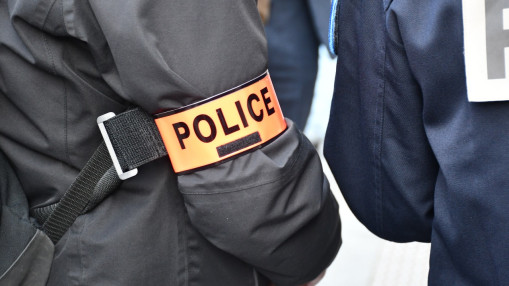 Près de Grenoble, un grave accident de scooter suivi d’un impressionnant acte de représailles… contre la mauvaise camionnette Près de Grenoble, un grave accident de scooter suivi d’un impressionnant acte de représailles… contre la mauvaise camionnette