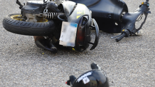 Grenoble : deux octogénaires grièvement blessés après avoir été percutés par un scooter Grenoble : deux octogénaires grièvement blessés après avoir été percutés par un scooter