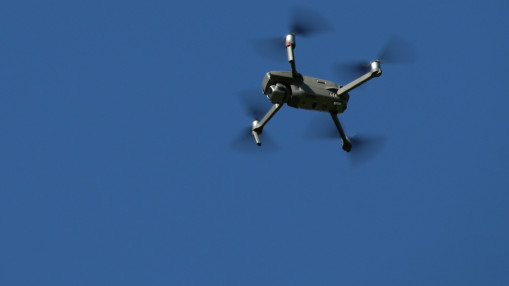 Grenoble : un drone capable de soulever 100 kg utilis&eacute; sur le chantier de la Bastille