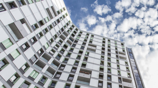 Grenoble : il brave son interdiction de paraître à l'Arlequin pour imprimer des documents Pôle Emploi 