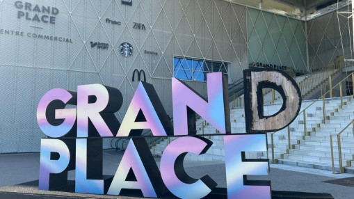 Grenoble : il frappe un agent de sécurité de Grand'Place qui lui demandait d'arrêter de dissimuler son visage