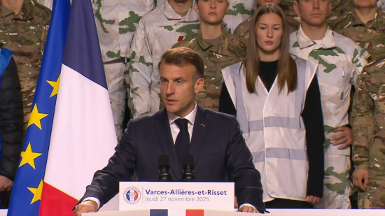 Depuis l’Isère, Emmanuel Macron annonce un nouveau service militaire volontaire dès 2026 et la fin du SNU