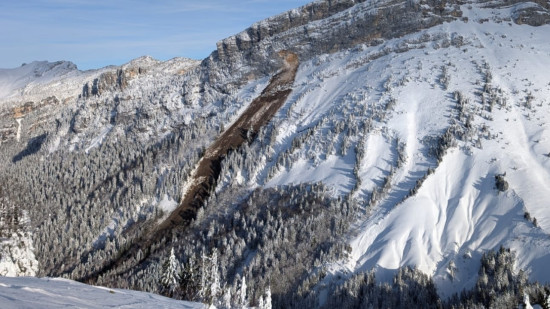 Apr&egrave;s l'&eacute;boulement &agrave; la Dent de Crolles, le sentier du Trou du Glaz restera ferm&eacute; plusieurs mois