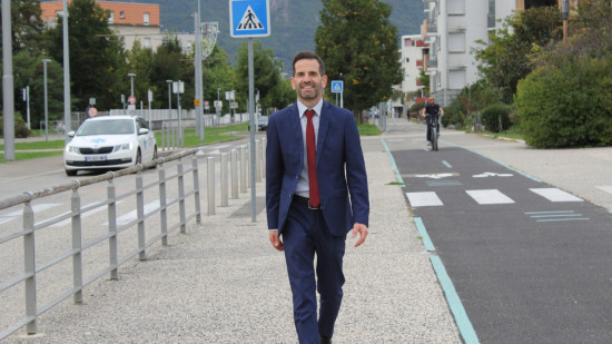 &ldquo;David Queiros Wanted&rdquo; : un tract pol&eacute;mique visant le maire de Saint-Martin-d&rsquo;H&egrave;res d&eacute;clenche une plainte