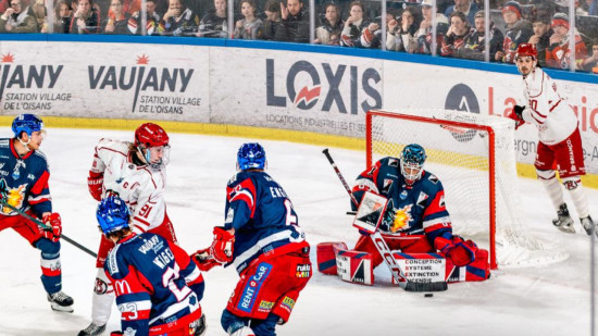 &nbsp;Ligue Magnus : Grenoble d&eacute;roule face &agrave; Brian&ccedil;on et valide sa qualification
