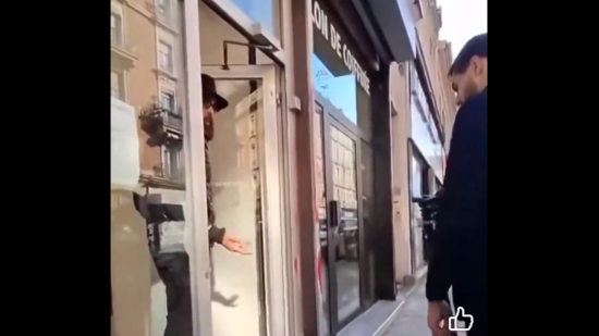 "Petite tapette !" : Allan Brunon film&eacute; en train d'intimider un militant de droite, l'&eacute;lu LFI grenoblois s'excuse