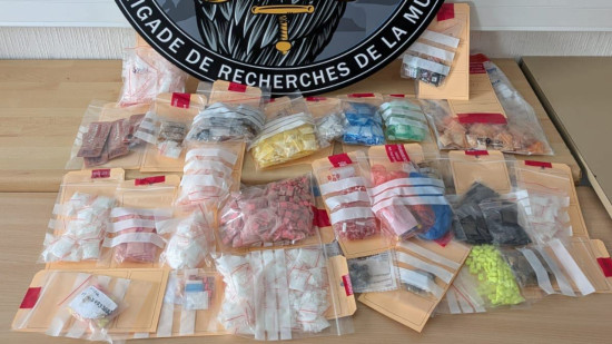 Ils avaient cach&eacute; de la drogue dans la for&ecirc;t pour Tomorrowland : un Colombien et deux Anglais interpell&eacute;s