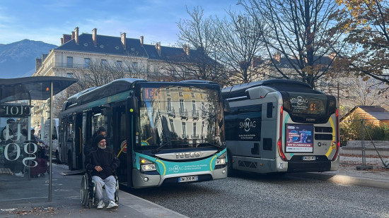 Grenoble : la gratuit&eacute; des transports en commun r&eacute;clam&eacute;e face &agrave; la flamb&eacute;e du carburant