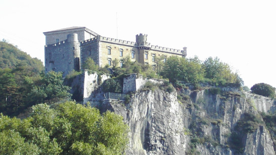 Grenoble : trois projets encore en lice pour donner un nouvel avenir &agrave; la Cit&eacute; du Rabot
