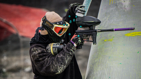 Grenoble : des joueurs de football amateur vis&eacute;s par des tirs de paintball apr&egrave;s un match