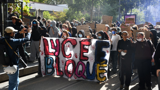 Grenoble : au moins 250 000 euros de d&eacute;g&acirc;ts sur le r&eacute;seau M R&eacute;so apr&egrave;s les mobilisations lyc&eacute;ennes