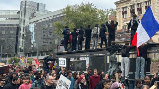 Mobilisation lyc&eacute;enne &agrave; Grenoble : &eacute;tablissements ferm&eacute;s, blocages et transports perturb&eacute;s ce jeudi