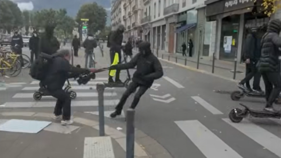 Grenoble : un journaliste de Place Gre&rsquo;net agress&eacute; apr&egrave;s avoir film&eacute; des pillages, une enqu&ecirc;te ouverte