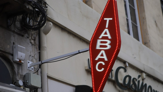 Braquage violent d’un buraliste près de Grenoble : les juges doutent, les suspects relaxés Braquage violent d’un buraliste près de Grenoble : les juges doutent, les suspects relaxés