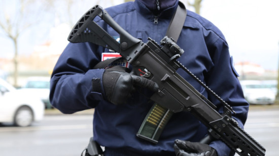 Grenoble : des armes et de la drogue saisies lors d’une opération de police Grenoble : des armes et de la drogue saisies lors d’une opération de police