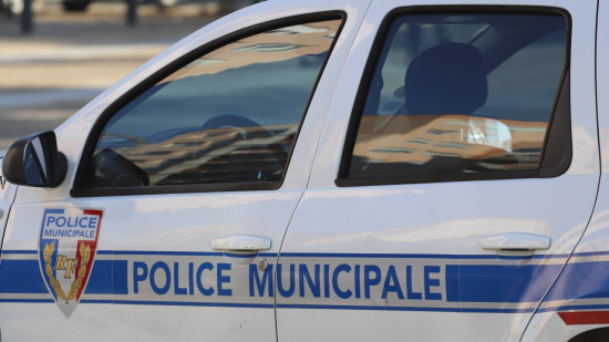 Grenoble : face aux sanctions infligées à deux policiers municipaux, le groupe d’opposition appelle à la mobilisation