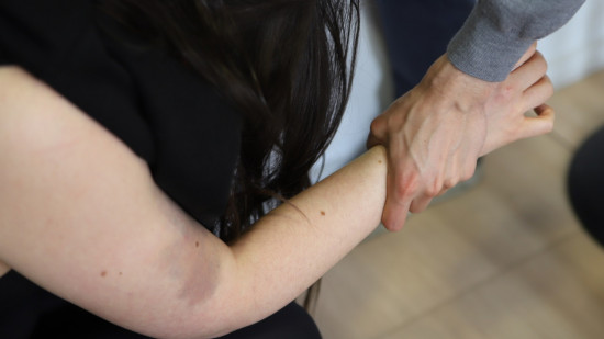 Grenoble : il séquestre sa compagne et écope de prison ferme Grenoble : il séquestre sa compagne et écope de prison ferme