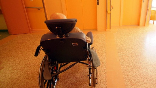 Grenoble : soupçonnée d'avoir utilisé la CB d'un patient âgé, elle est relaxée Grenoble : soupçonnée d'avoir utilisé la CB d'un patient âgé, elle est relaxée