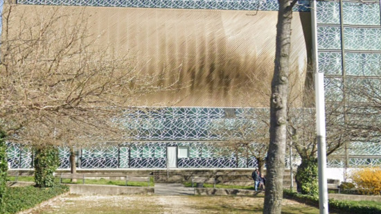 Grenoble : un jeune homme jette un extincteur du 7e étage d’un parking-relais Grenoble : un jeune homme jette un extincteur du 7e étage d’un parking-relais