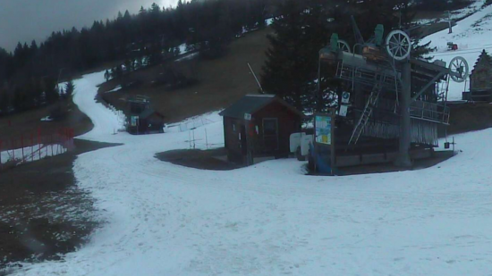 Manque de neige : deux stations emblématiques de l'Isère ferment déjà Manque de neige : deux stations emblématiques de l'Isère ferment déjà