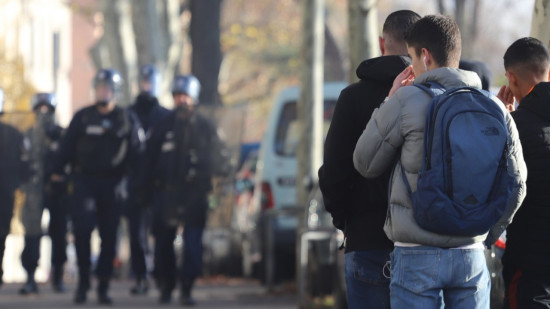 Moirans : un lycéen interpellé après des menaces de mort à caractère antisémite Moirans : un lycéen interpellé après des menaces de mort à caractère antisémite