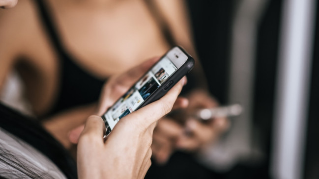 "L'Europe br&ucirc;lera" : un habitant de Saint-Egr&egrave;ve rattrap&eacute; par la justice pour des propos pro-Hamas sur TikTok