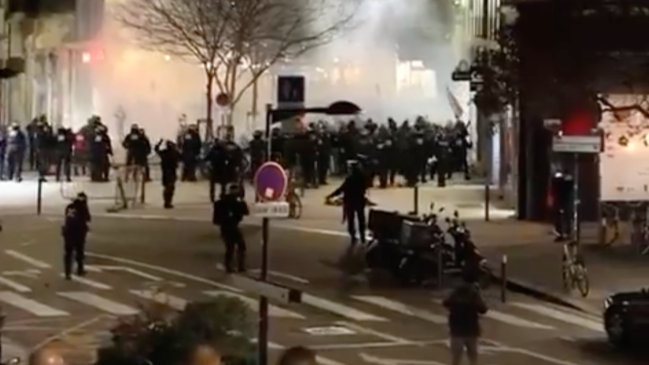 Grenoble : affrontements entre antifas et forces de l'ordre en marge du meeting de Valentin Gabriac (RN)