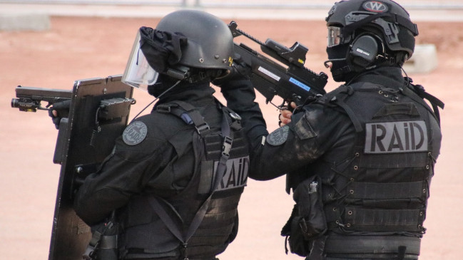 Fusillade &agrave; &Eacute;chirolles : les faux t&eacute;moins du lyc&eacute;e Marie-Curie plac&eacute;s en garde &agrave; vue