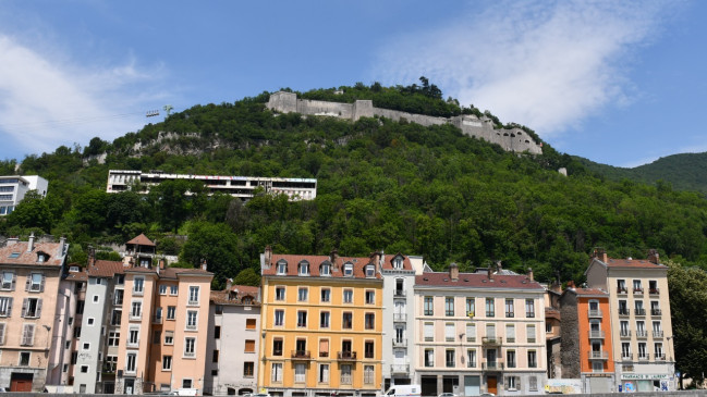 Course, open air, expo : pourquoi la Bastille de Grenoble attire au printemps