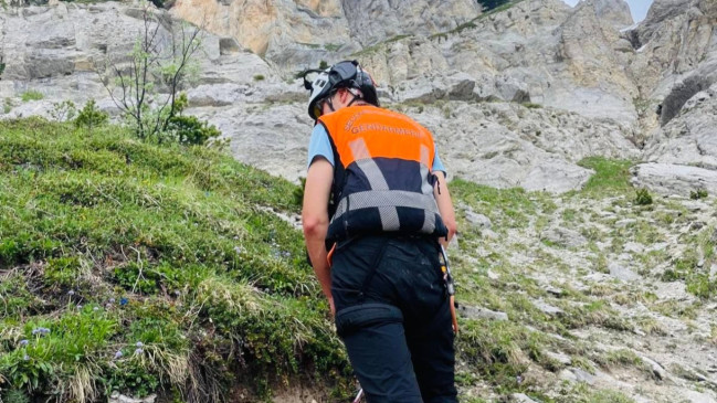 Belledonne : le randonneur retrouv&eacute; mort apr&egrave;s onze jours, son chien veillait toujours &agrave; ses c&ocirc;t&eacute;s
