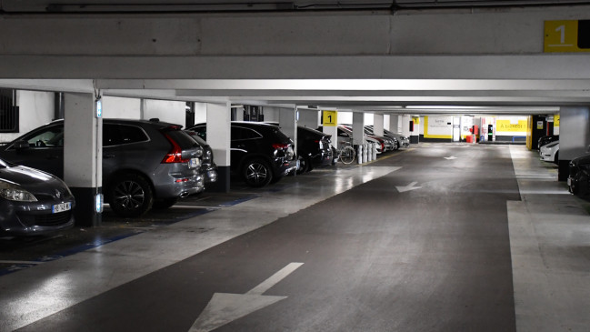 Grenoble : le parking Montorge-Téléphérique restera fermé plusieurs semaines après un incendie Grenoble : le parking Montorge-Téléphérique restera fermé plusieurs semaines après un incendie