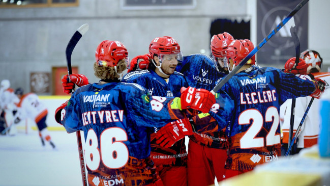 Br&ucirc;leurs de Loups : Grenoble retrouve Polesud et pr&eacute;sente son nouveau visage &agrave; ses supporters