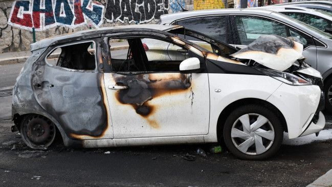Moirans : 23 voitures d&eacute;truites dans un incendie volontaire, un homme plac&eacute; en garde &agrave; vue