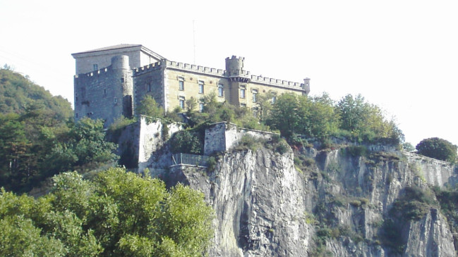 Grenoble : trois projets encore en lice pour donner un nouvel avenir &agrave; la Cit&eacute; du Rabot