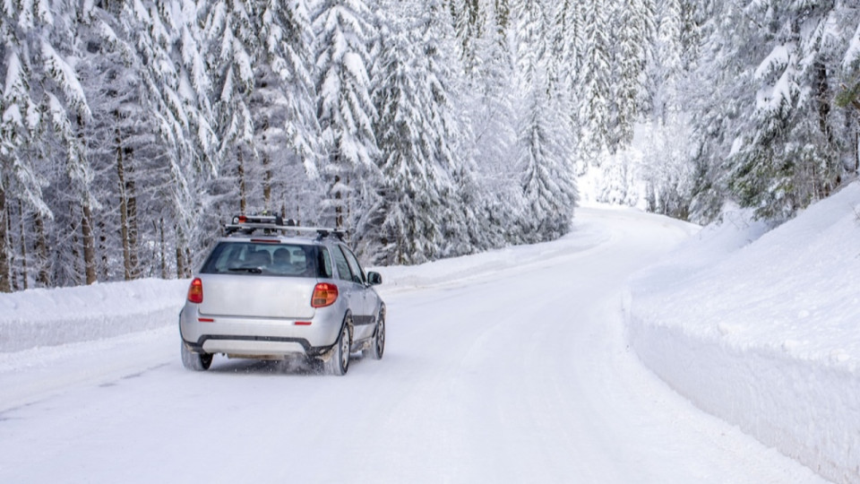 Neige dans le Vercors : une famille grenobloise secourue après être restée coincée plusieurs heures dans sa voiture