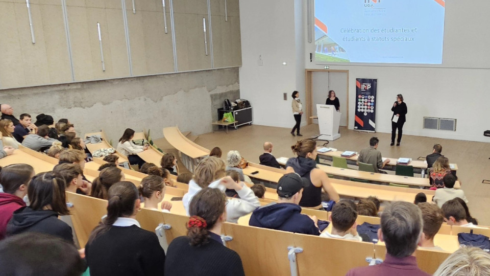 Grenoble : les organisations syndicales lancent une pétition pour maintenir la gratuité des écoles d'ingénieurs