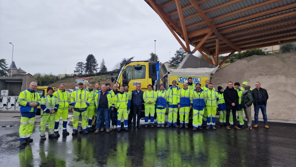 Viabilité hivernale en Isère : les routes sécurisées malgré la neige et le verglas