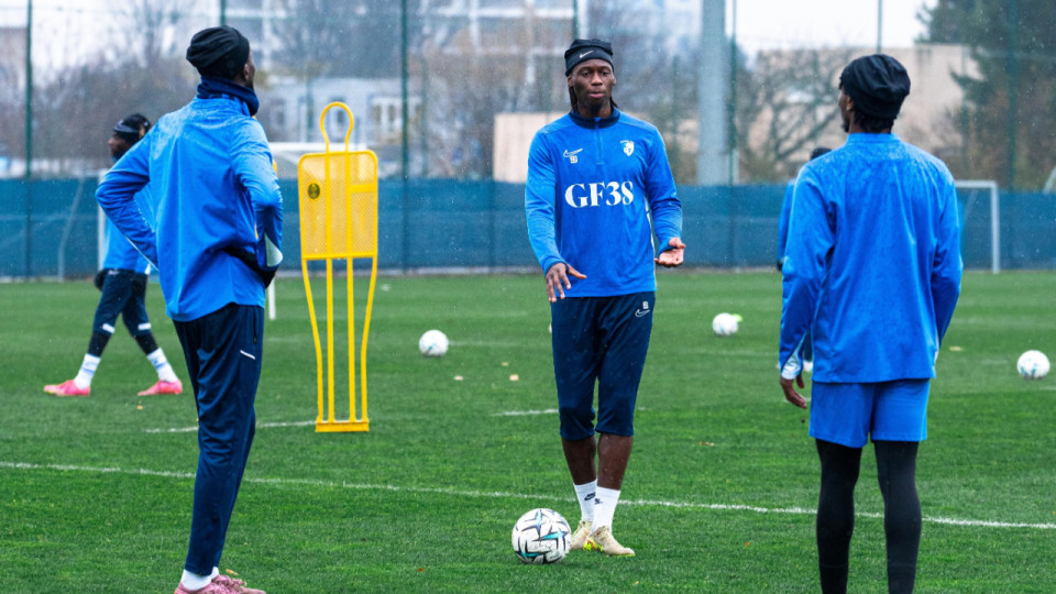 Victoire impérative pour Grenoble face à Nancy au Stade des Alpes