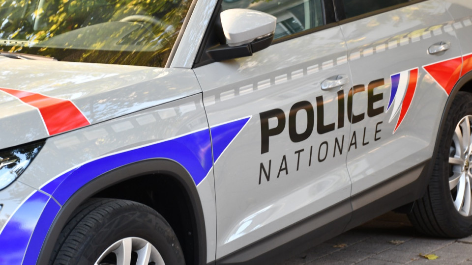 Grenoble : un restaurateur refuse d'être racketté, sa vitrine attaquée à la voiture-bélier